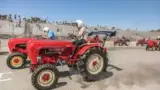 Maria Sharapova pe tractor