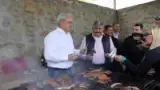 Dragnea facand gratar