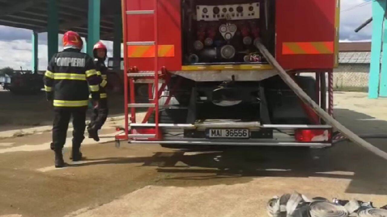 pompieri-incendiu-arges