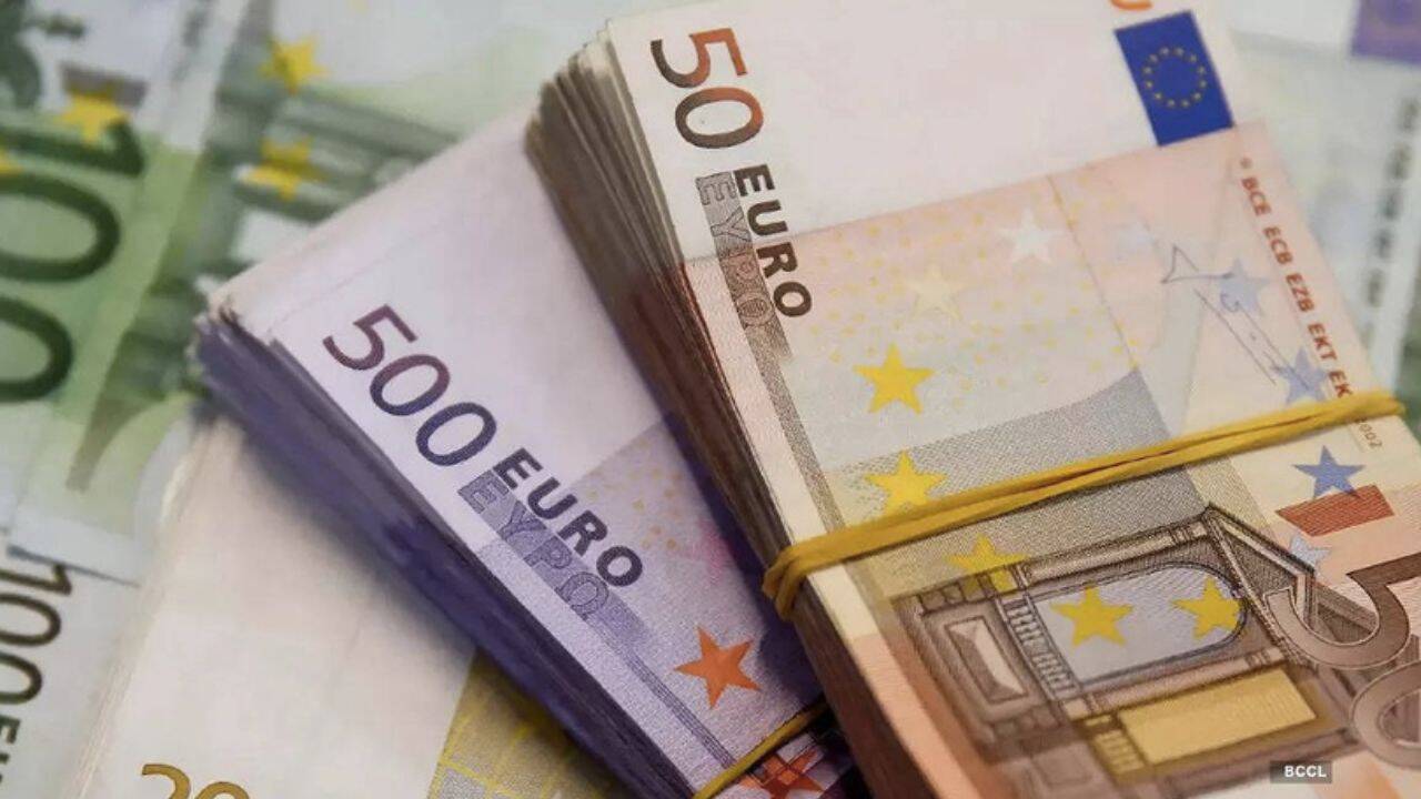 multe bancnote euro