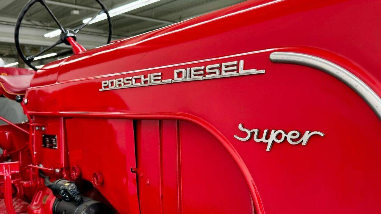 tractor-tiriac-porsche-diesel-super