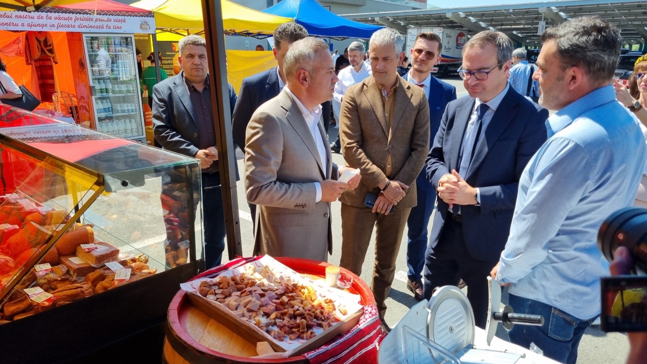 Florin Barbu la târgul ”De aici, de aproape. Din Oltenia”: Cea mai curată etichetă la produsele agroalimentare din toată UE se găsește în România!