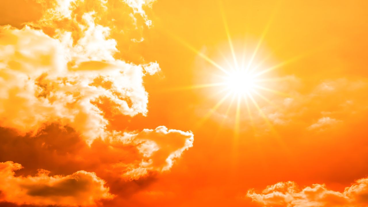 România ”arde” astăzi și în weekend. Cod portocaliu de caniculă emis de meteorologi