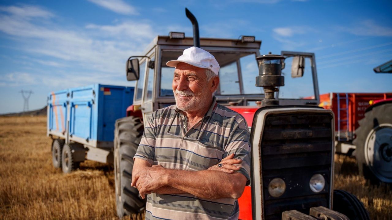 Presa germană: Comisia Europeană cere tăierea subvențiilor pentru fermierii pensionari