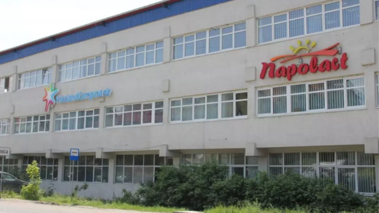 Cel mai mare om de afaceri din Ungaria cumpără brandul Napolact și fabricile de lapte din Cluj și Mureș