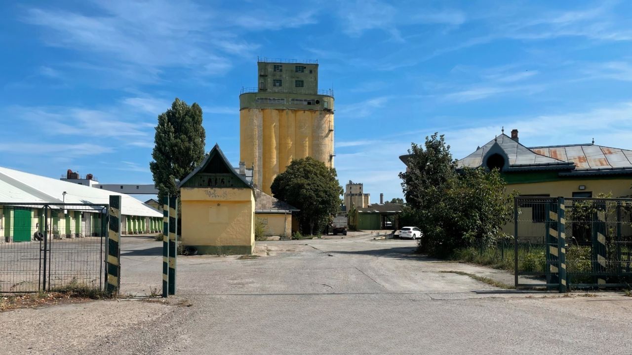 Plantagro a intrat în semi-insolvență. Fermierii care au de încasat nu mai pot executa momentan firma de inputuri și cereale