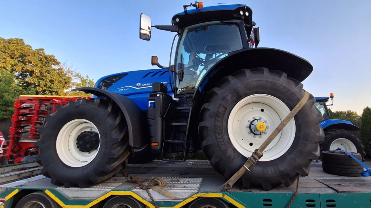 Primele tractoare New Holland T 7.270 Genesis S5 Elite, livrate în România. Au ajuns într-o fermă din județul Constanța