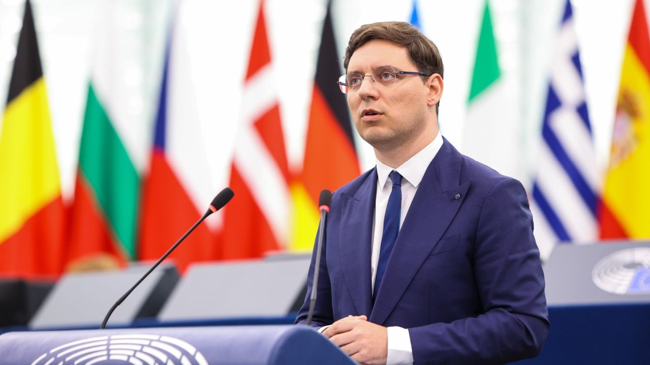 Victor Negrescu, eurodeputat: Fondurile pentru dezvoltare rurală ar putea fi comasate cu fondul de competitivitate