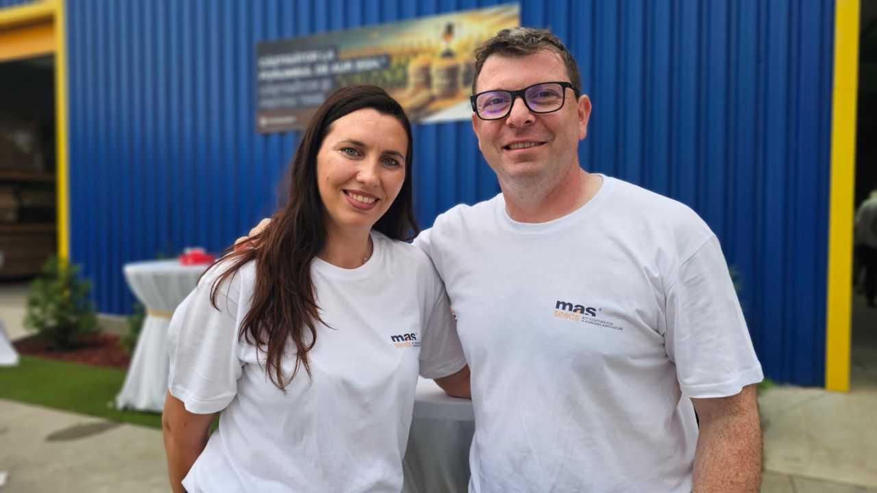 Patrick Lafon, director general MAS Seeds România, alături de Marketing Managerul companiei, Alina Petrea
