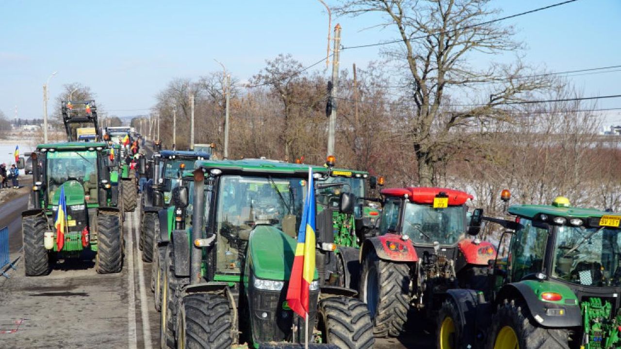 Fermierii români au început protestele! Primele județe unde agricultorii au ieșit cu tractoarele să blocheze traficul