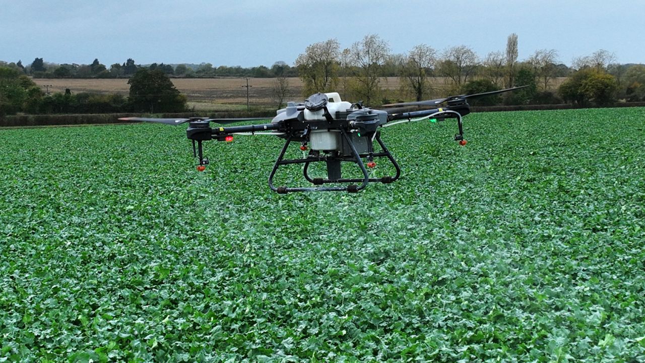 Dronă DJI Agras T100