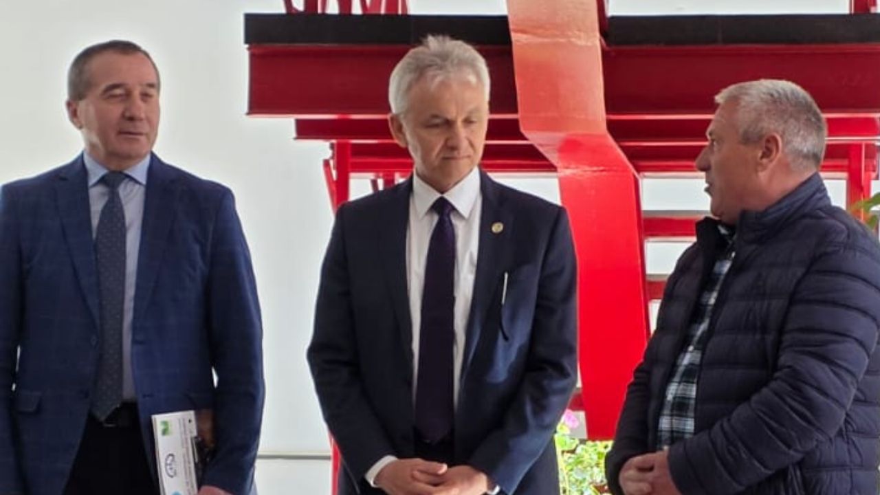 eveniment-statiunea-dancu-discutii