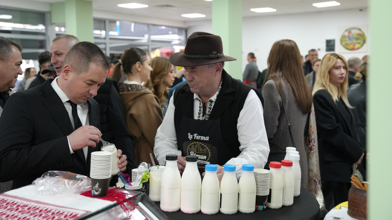 producatori-romani-piata-dorobanti-lactate