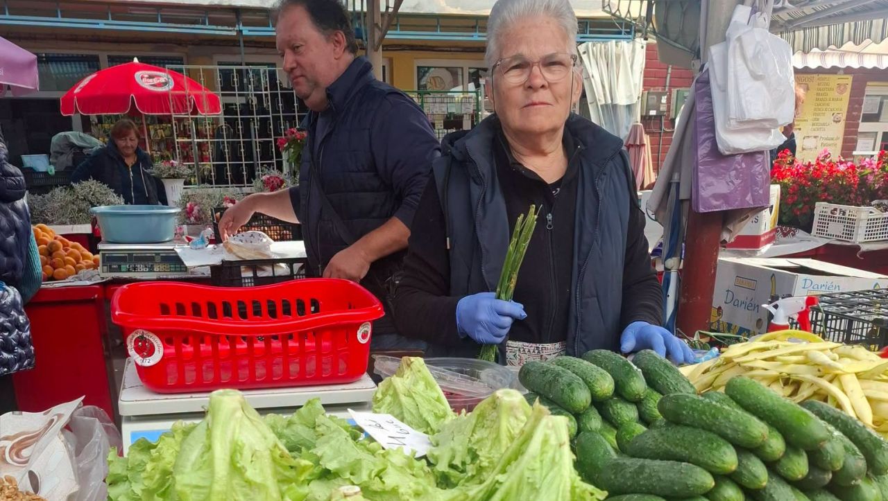 Producător local în piață (foto: DAJ Arad)