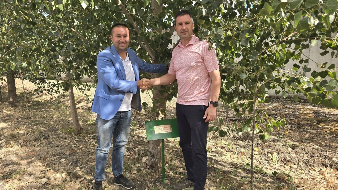 Alexander Degianski l-a primit pe ministrul Tanczos Barna în fermă