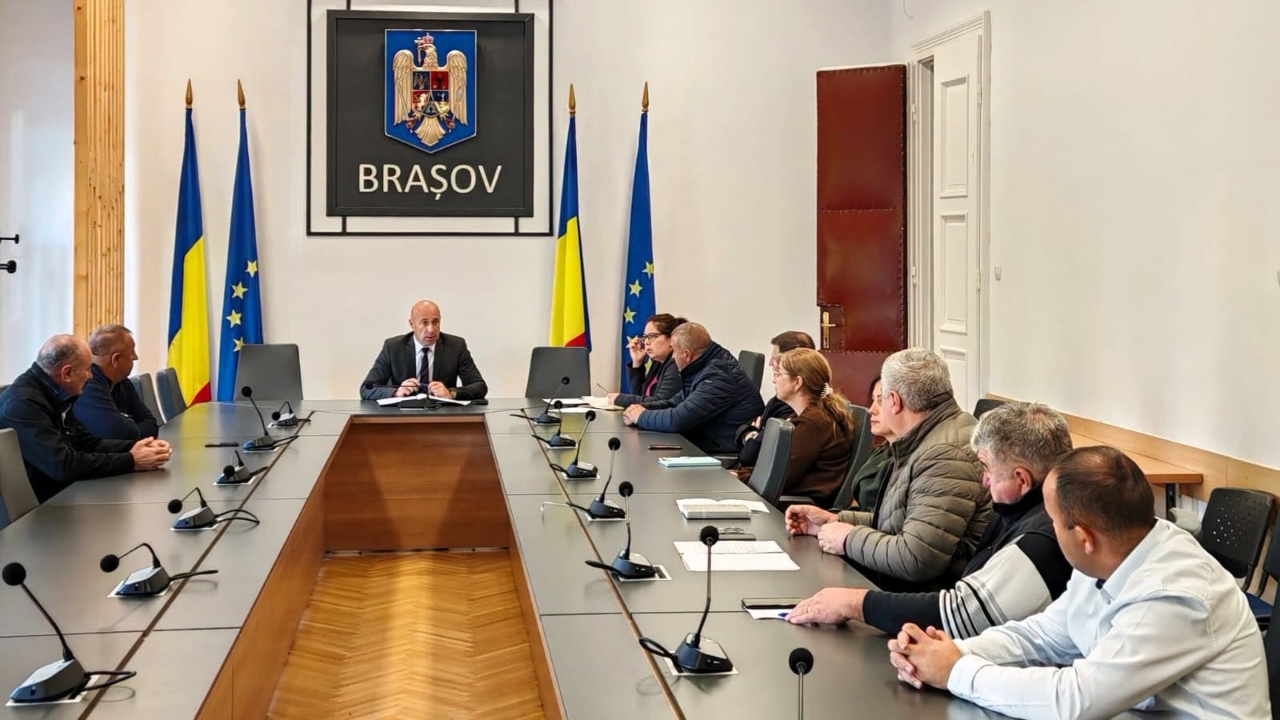 Intalnire cu primarii comunelor brașovene care au probleme cu urșii